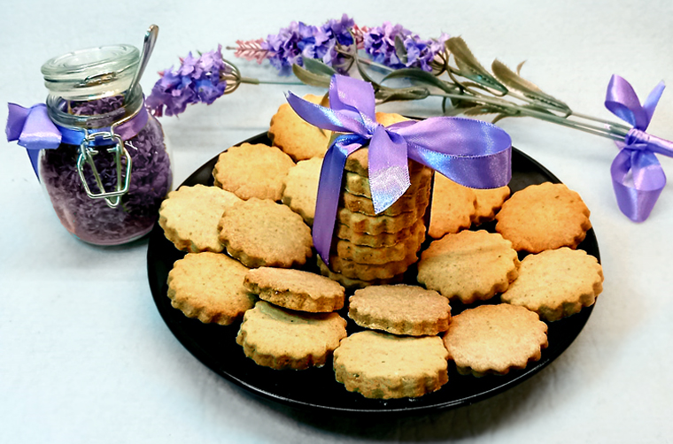 Biscotti Alla Lavanda Le Ricette Di Hamiciincucina It